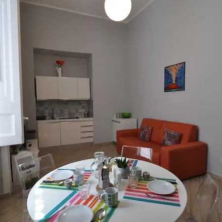 La Casa Di Abbi Неаполь