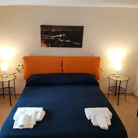 La Casa Di Abbi Apartment *